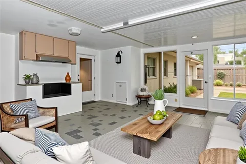 $540,000 | 320 25th Street West, Bradenton, FL 34205