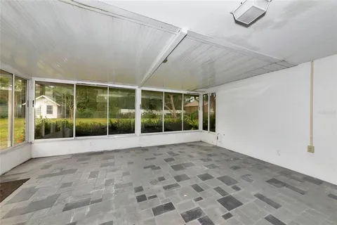 $540,000 | 320 25th Street West, Bradenton, FL 34205