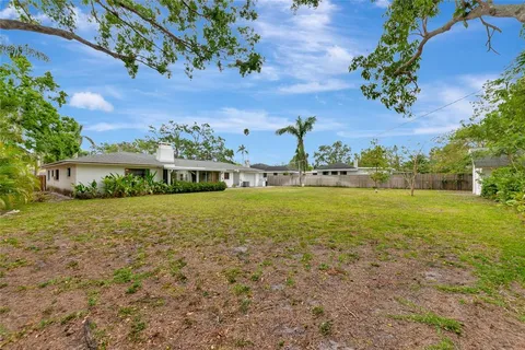 $540,000 | 320 25th Street West, Bradenton, FL 34205