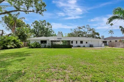 $540,000 | 320 25th Street West, Bradenton, FL 34205