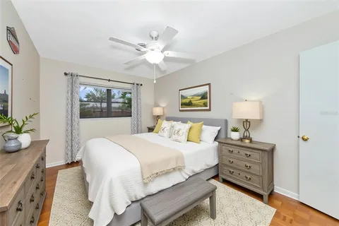 $540,000 | 320 25th Street West, Bradenton, FL 34205