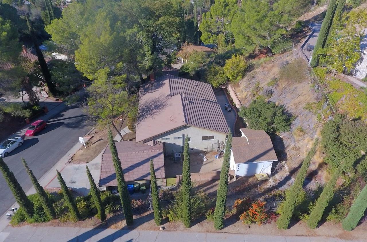 10865 Terecita Road Tujunga, CA 91042 - Photo 3 of 24 Gallery Image 3