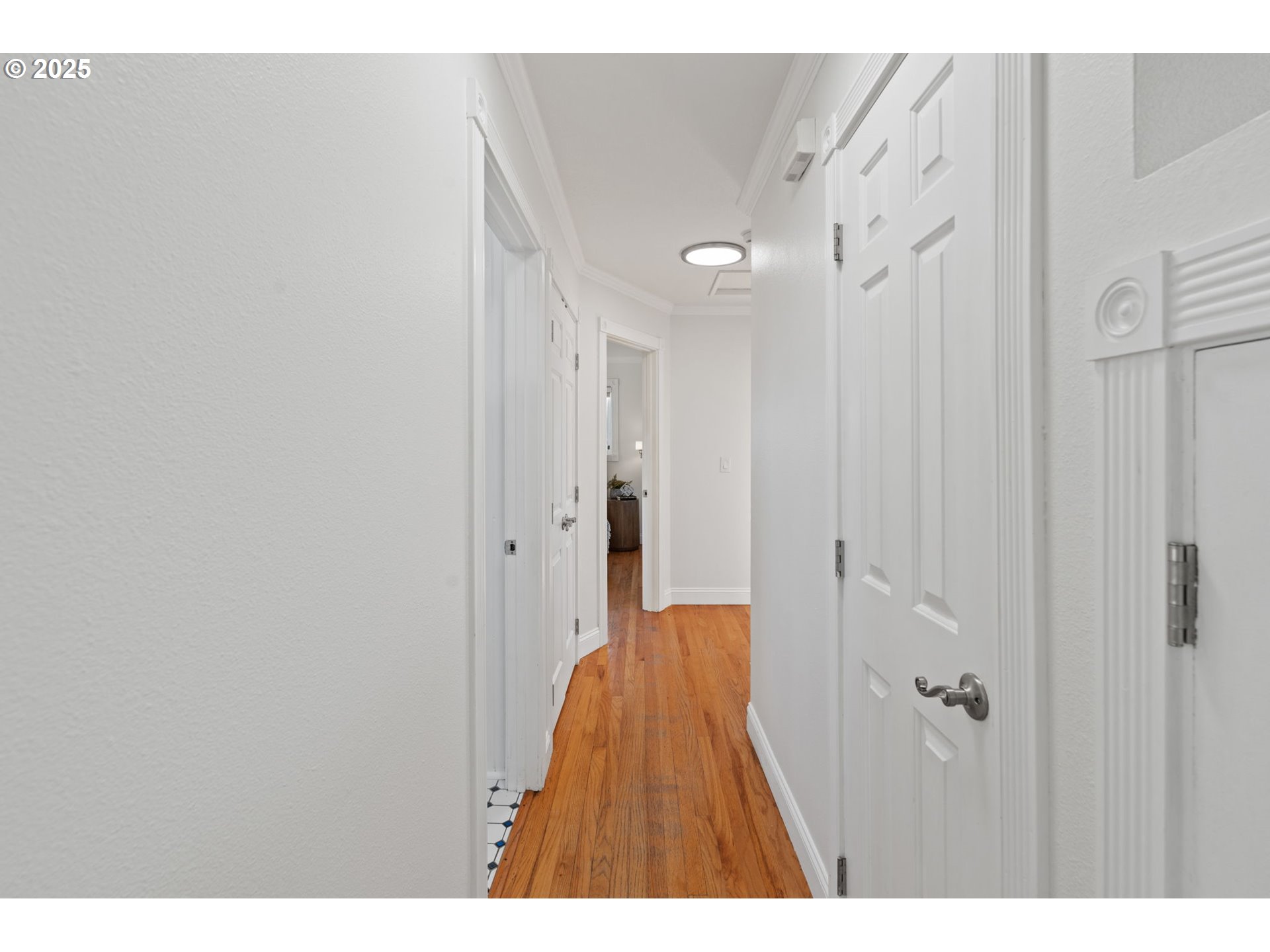 5440 Southwest Dover Loop Portland, OR 97225 - Photo 16 of 46 Gallery Image 16