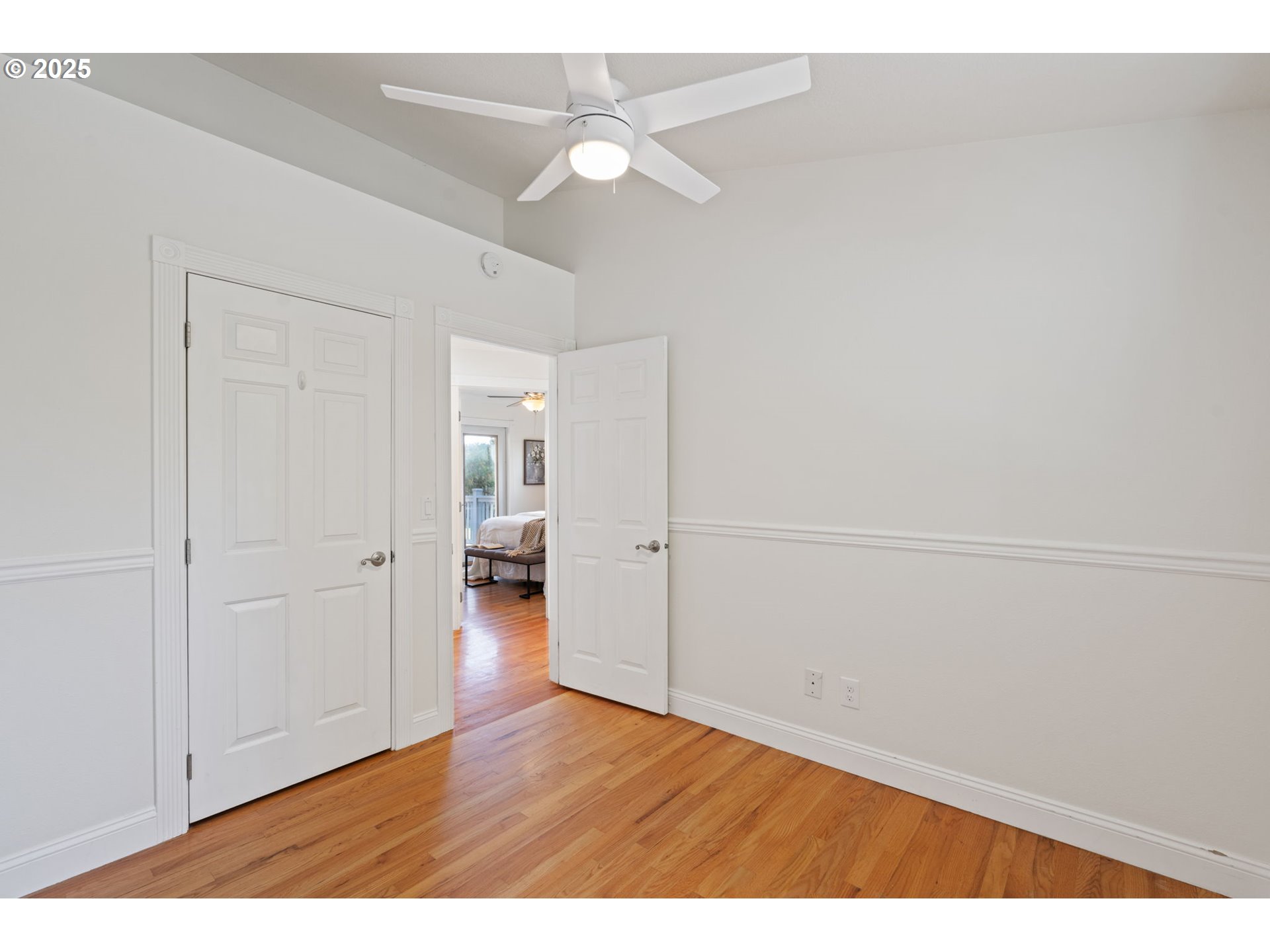 5440 Southwest Dover Loop Portland, OR 97225 - Photo 24 of 46 Gallery Image 24