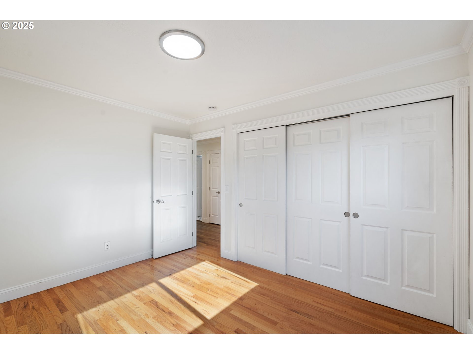 5440 Southwest Dover Loop Portland, OR 97225 - Photo 26 of 46 Gallery Image 26