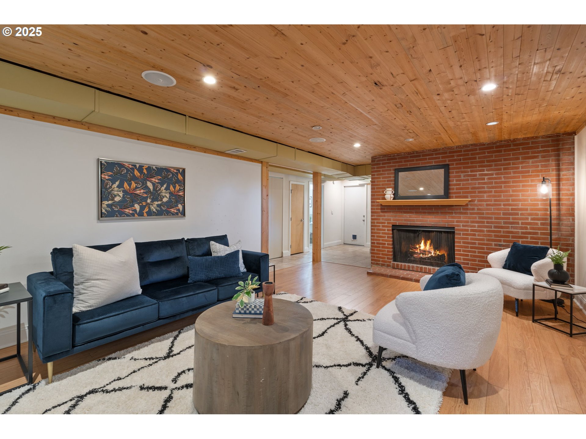 5440 Southwest Dover Loop Portland, OR 97225 - Photo 28 of 46 Gallery Image 28