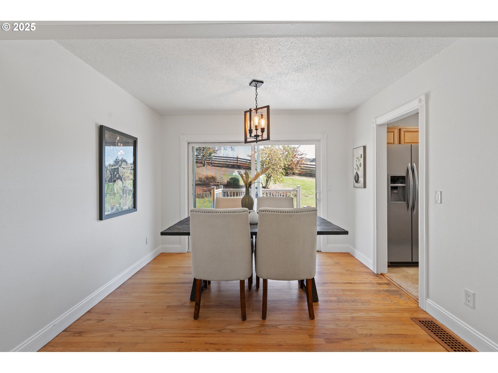 5440 Southwest Dover Loop Portland, OR 97225 - Photo 8 of 46 Gallery Image 8