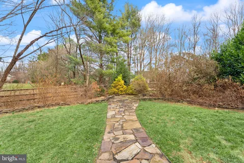 $1,100,000 | 11212 Bradbury Lane, Reston, VA 20194
