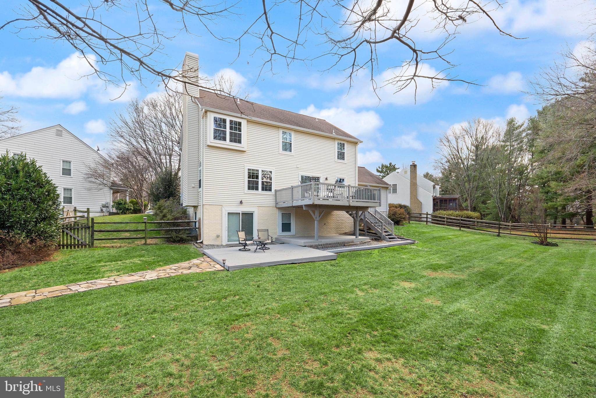 11212 Bradbury Lane Reston, VA 20194 - Photo 15 of 21