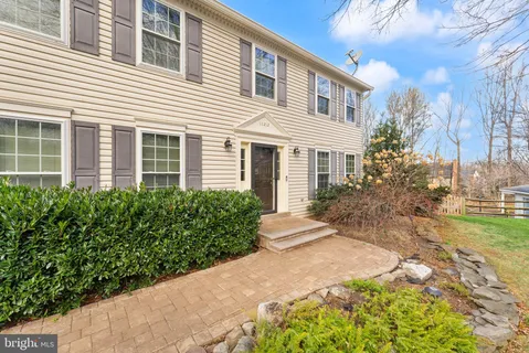 $1,100,000 | 11212 Bradbury Lane, Reston, VA 20194