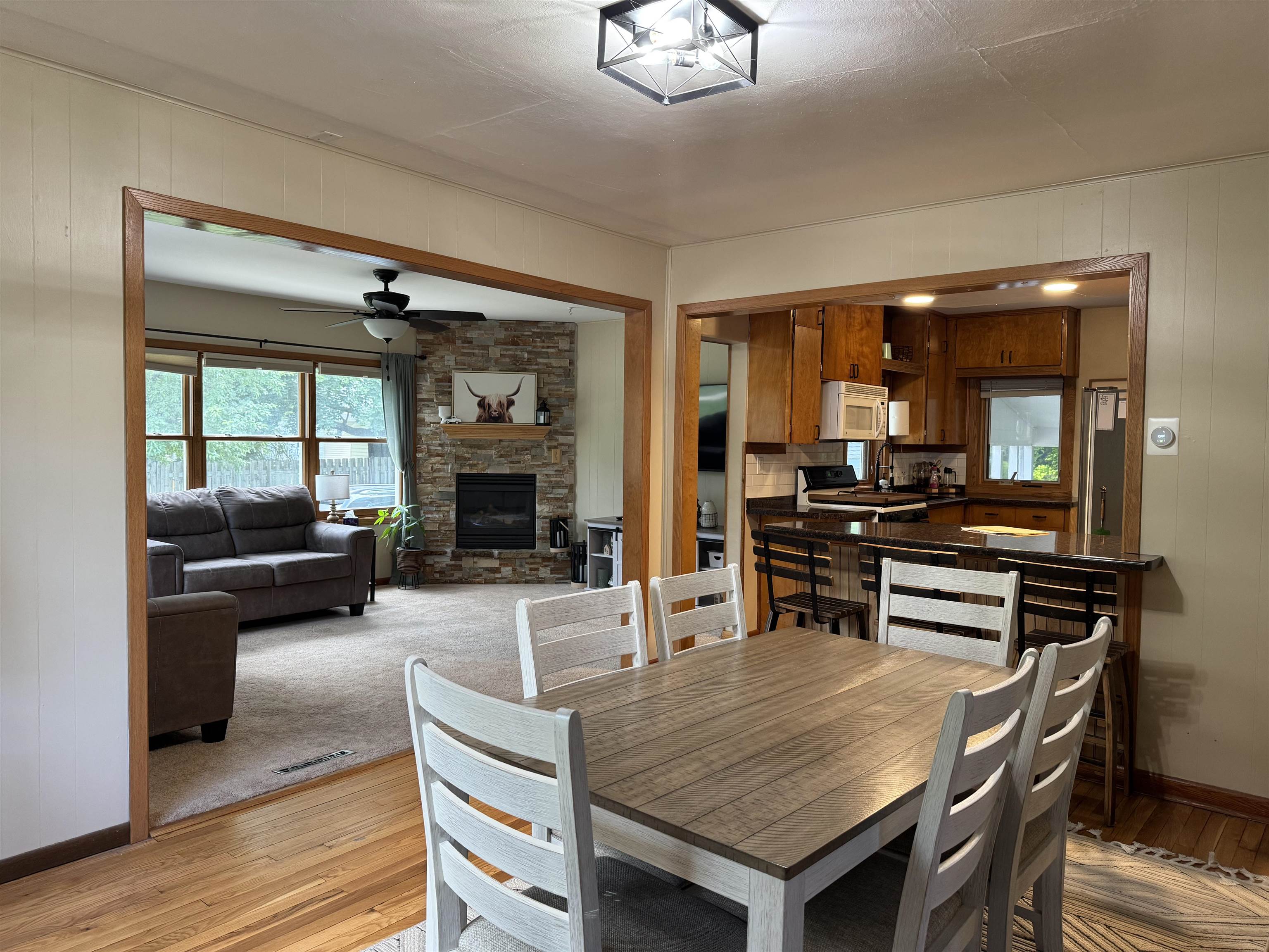 359 6th Street Prairie du Sac, WI 53578 - Photo 8 of 25