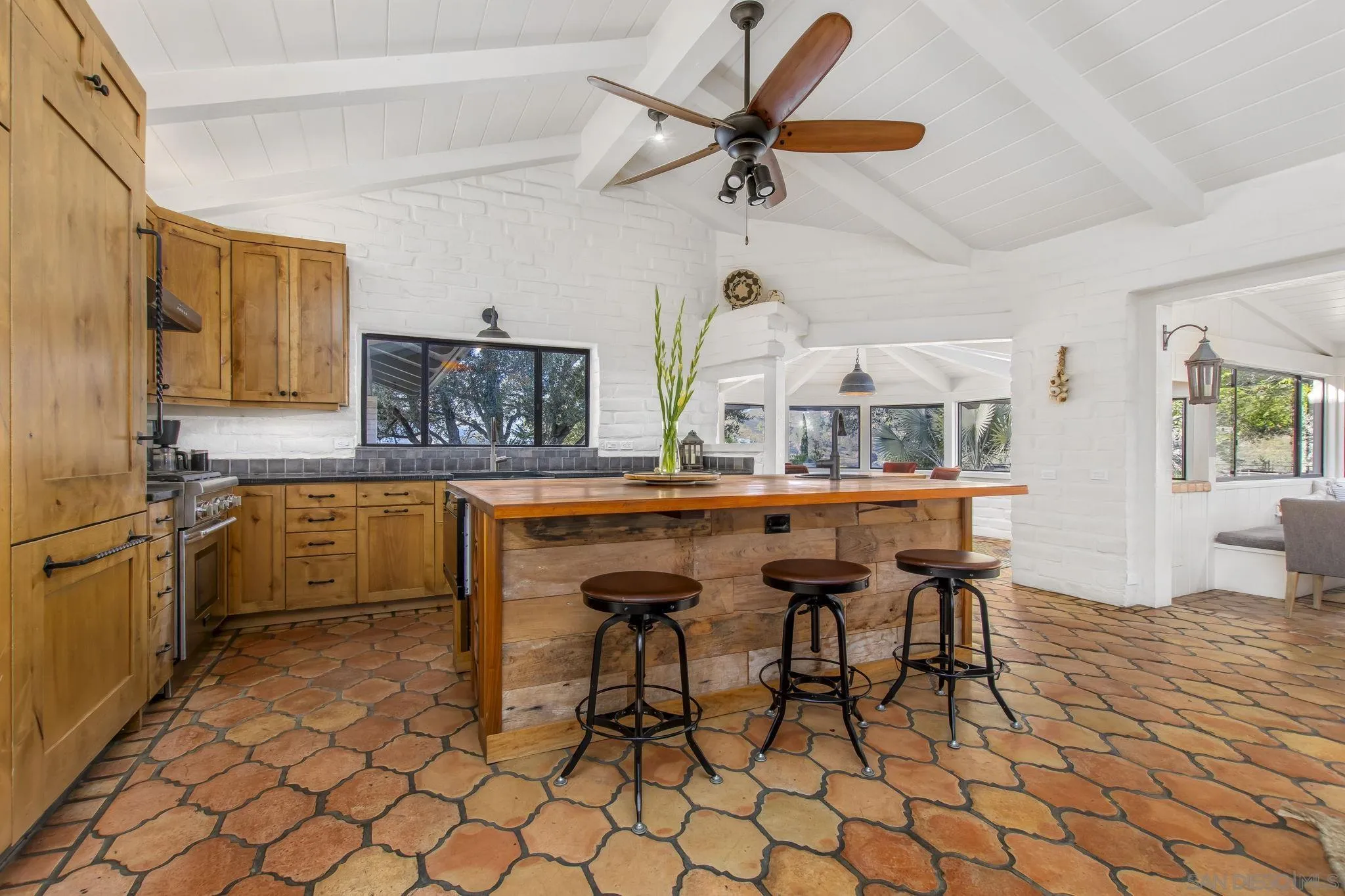 2825 Vista Del Rio Fallbrook, CA 92028 - Photo 12 of 55