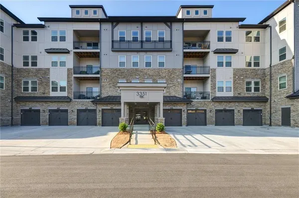 $520,000 | 3351 Orwell Way, Unit 2401, Cumming, GA 30041