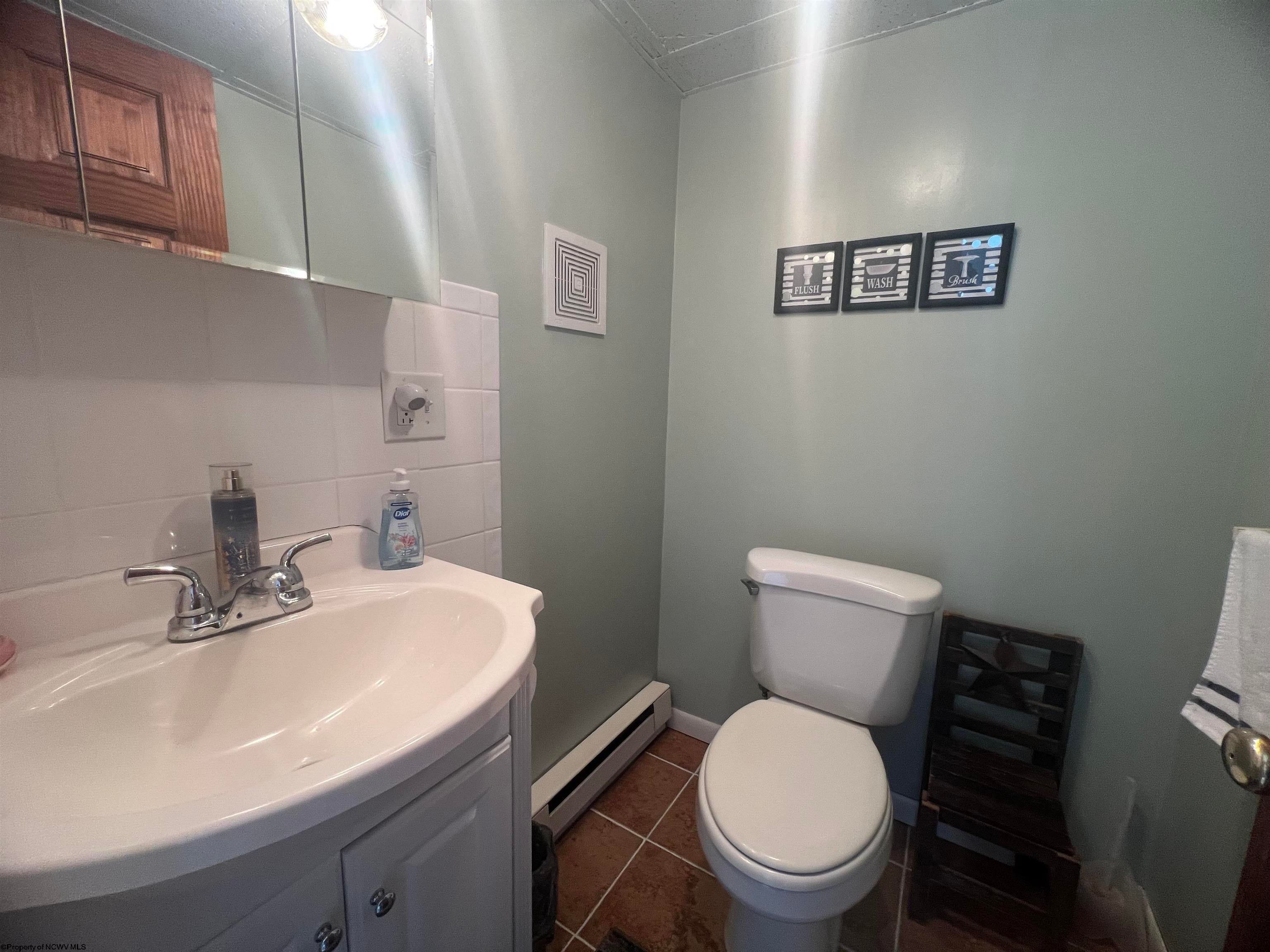 275 S Arthurdale, WV 26520 - Photo 16 of 32 Gallery Image 16
