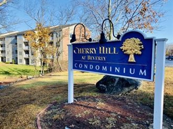 2 Duck Pond Road, Unit 126 Beverly, MA 01915 - Photo 1 of 16 Gallery Image 1