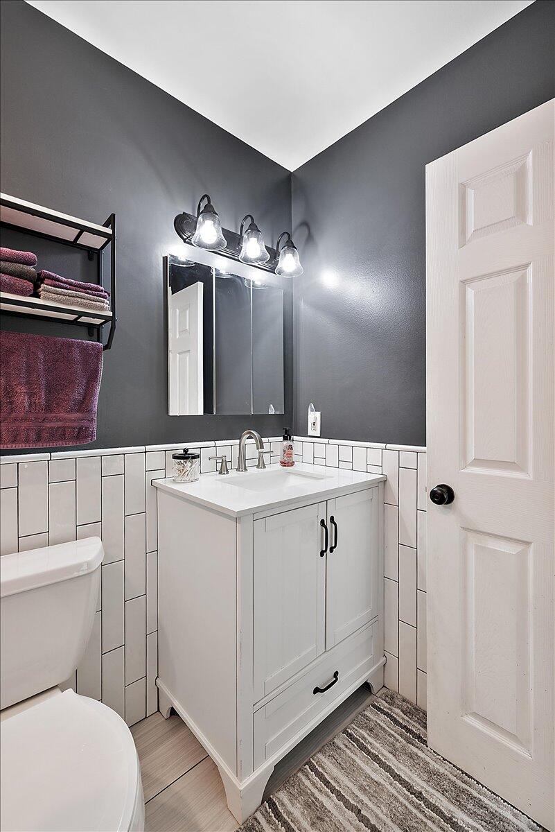3455 Yarney Road Waterford, MI 48329 - Photo 26 of 64 Primary Bath