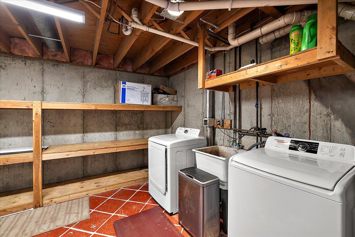 3455 Yarney Road Waterford, MI 48329 - Photo 48 of 64 Laundry Room