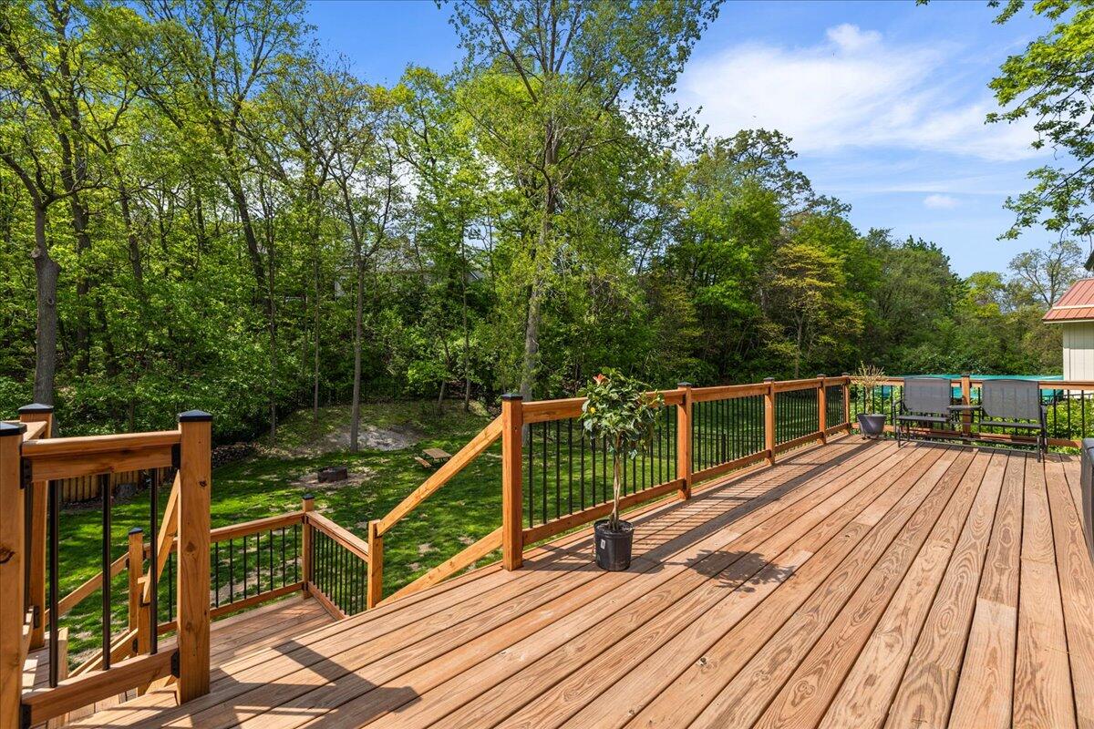 3455 Yarney Road Waterford, MI 48329 - Photo 55 of 64 Deck