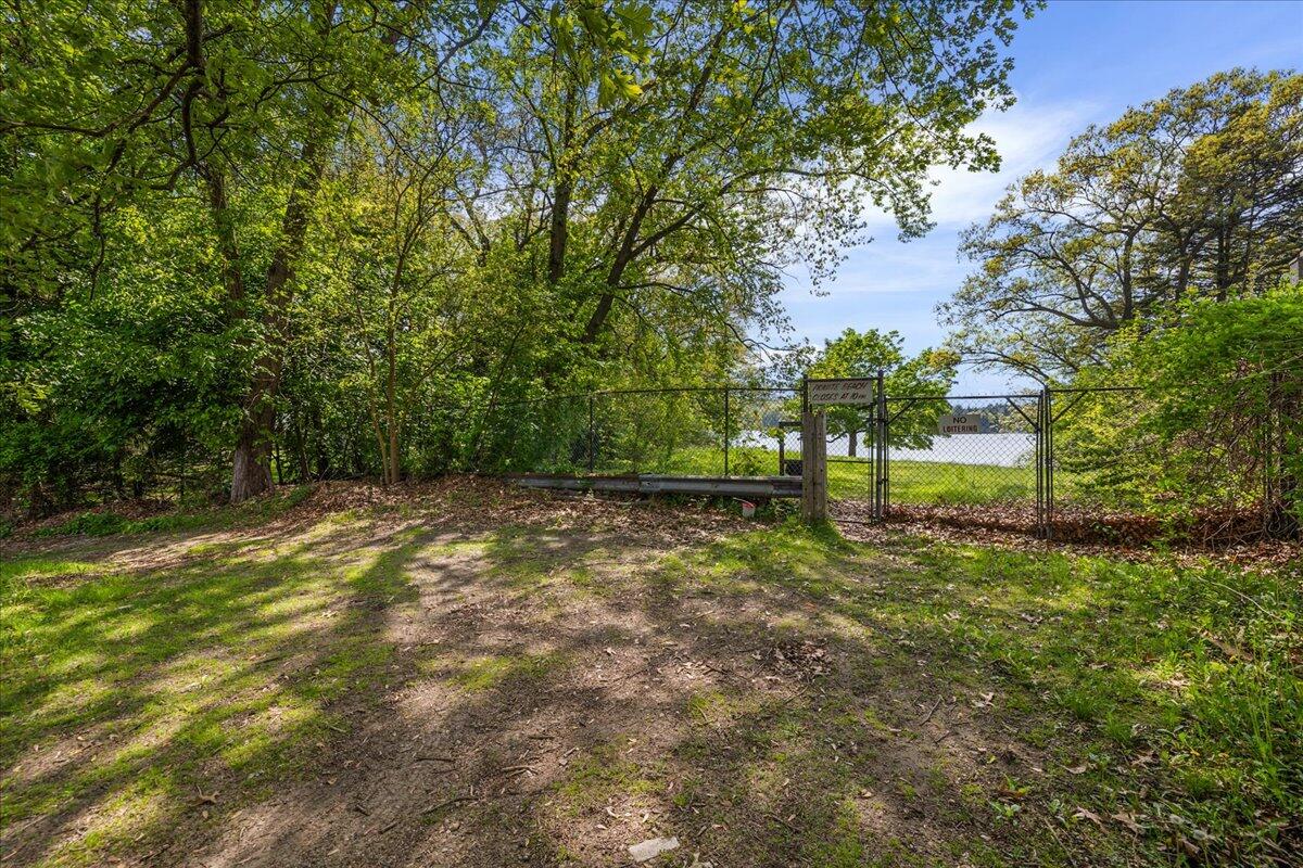 3455 Yarney Road Waterford, MI 48329 - Photo 64 of 64 Backyard