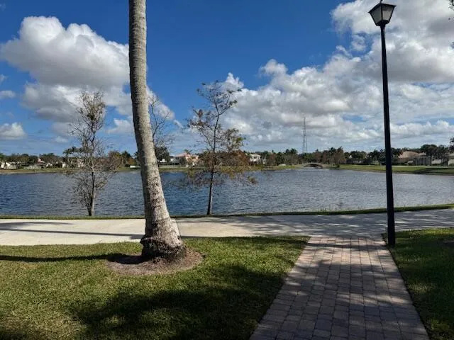 $815,000 | 8019 Inagua Lane, Wellington, FL 33414