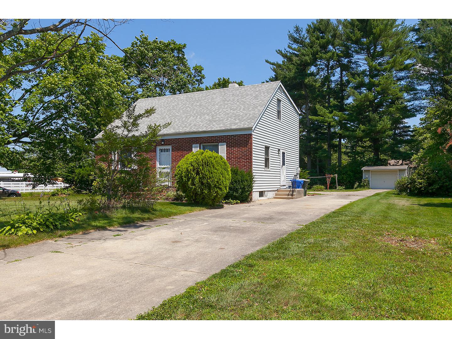 425 Dickinson Road Glassboro, NJ 08028 - Photo 2 of 16