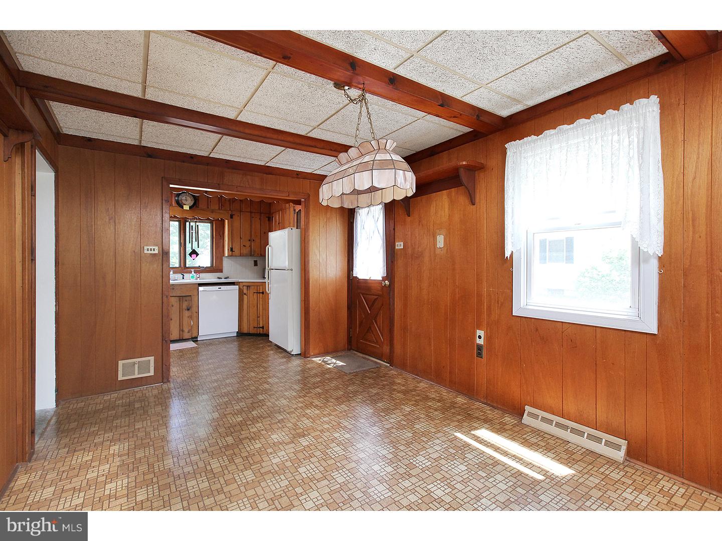 425 Dickinson Road Glassboro, NJ 08028 - Photo 6 of 16