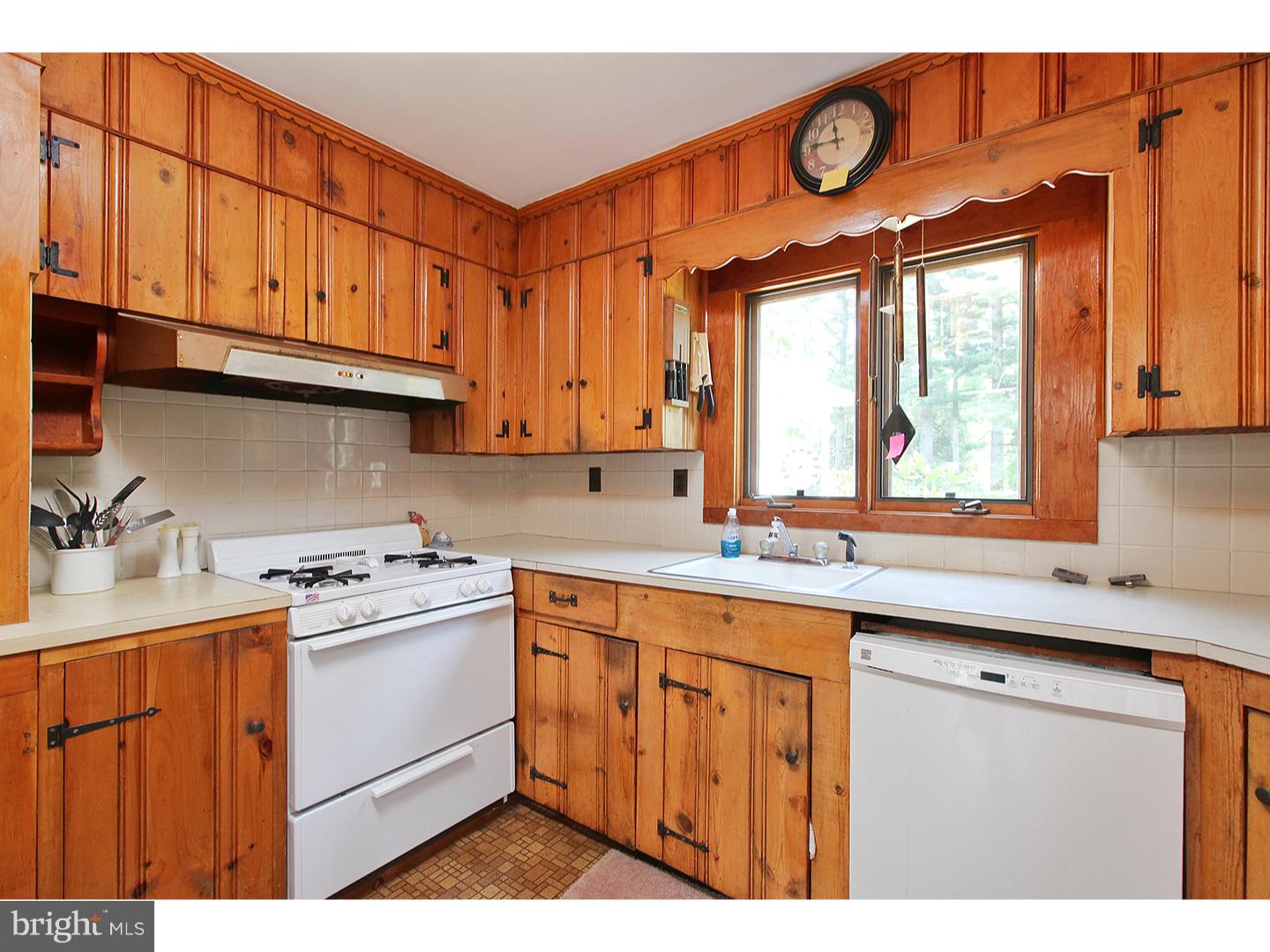 425 Dickinson Road Glassboro, NJ 08028 - Photo 8 of 16