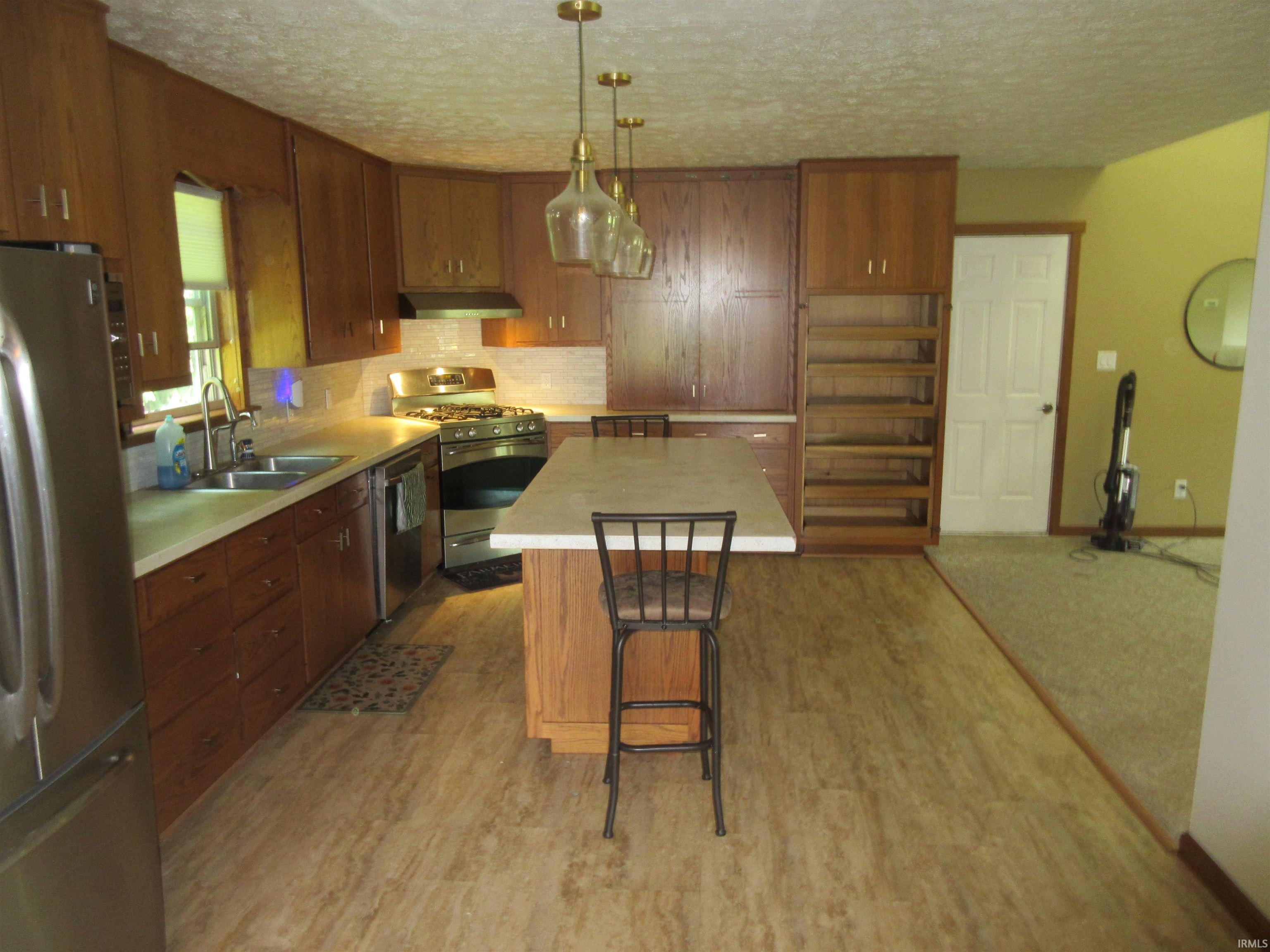 382 Highway 421 Delphi, IN 46923 - Photo 4 of 35