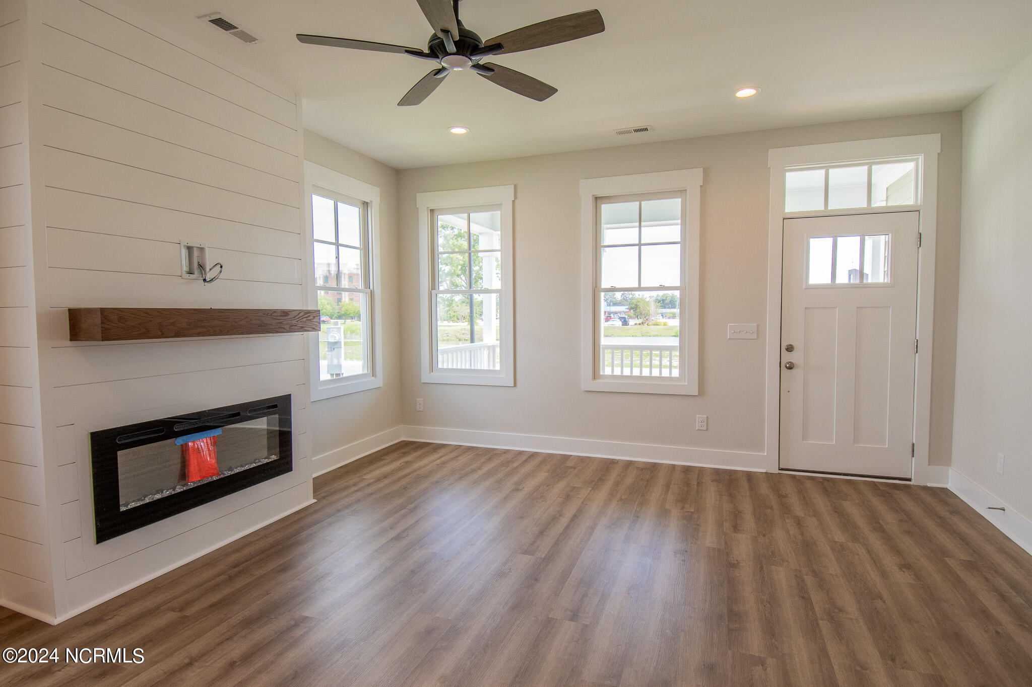 212 Ward Road Swansboro, NC 28584 - Photo 11 of 37 20