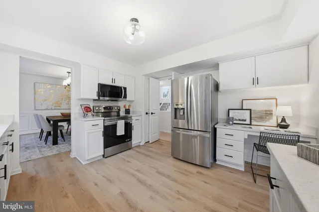 $939,000 | 6112 Sandstone Court, Clifton, VA 20124