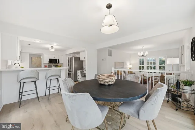 $939,000 | 6112 Sandstone Court, Clifton, VA 20124