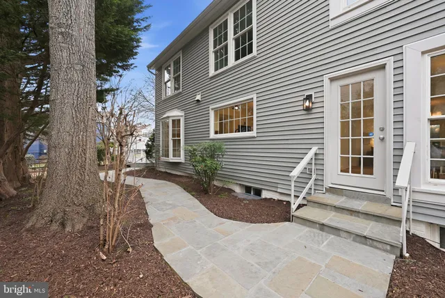 $939,000 | 6112 Sandstone Court, Clifton, VA 20124