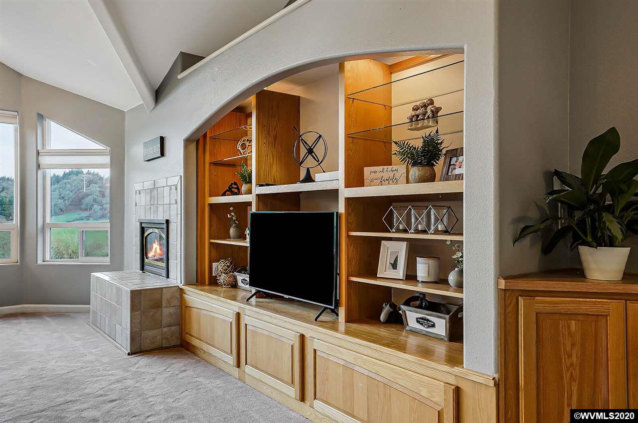 2887 Grice Hill Road Salem, OR 97304 - Photo 8 of 42 Gallery Image 8