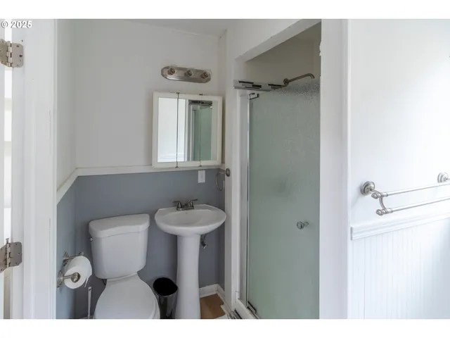 $389,000 | 1830 Northwest Goetz Street, Roseburg, OR 97471