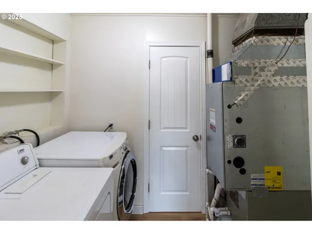 $389,000 | 1830 Northwest Goetz Street, Roseburg, OR 97471