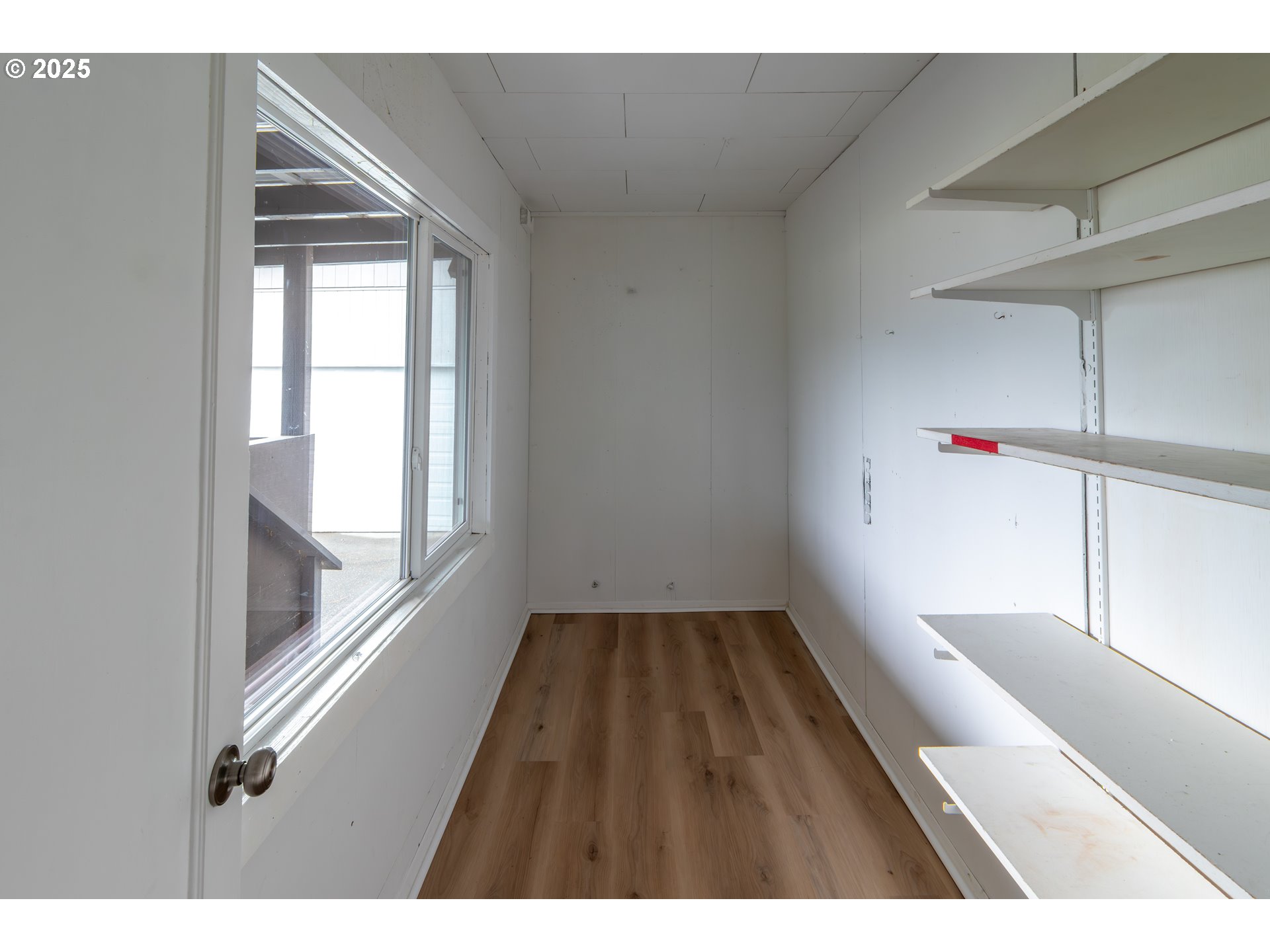 1830 Northwest Goetz Street Roseburg, OR 97471 - Photo 9 of 24