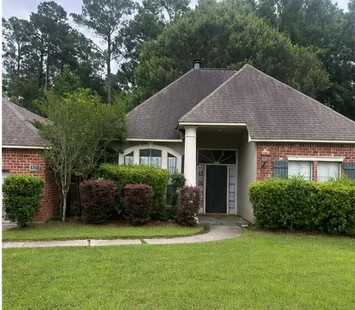 $2,700 | 421 Greenfield Drive, Mandeville, LA 70448