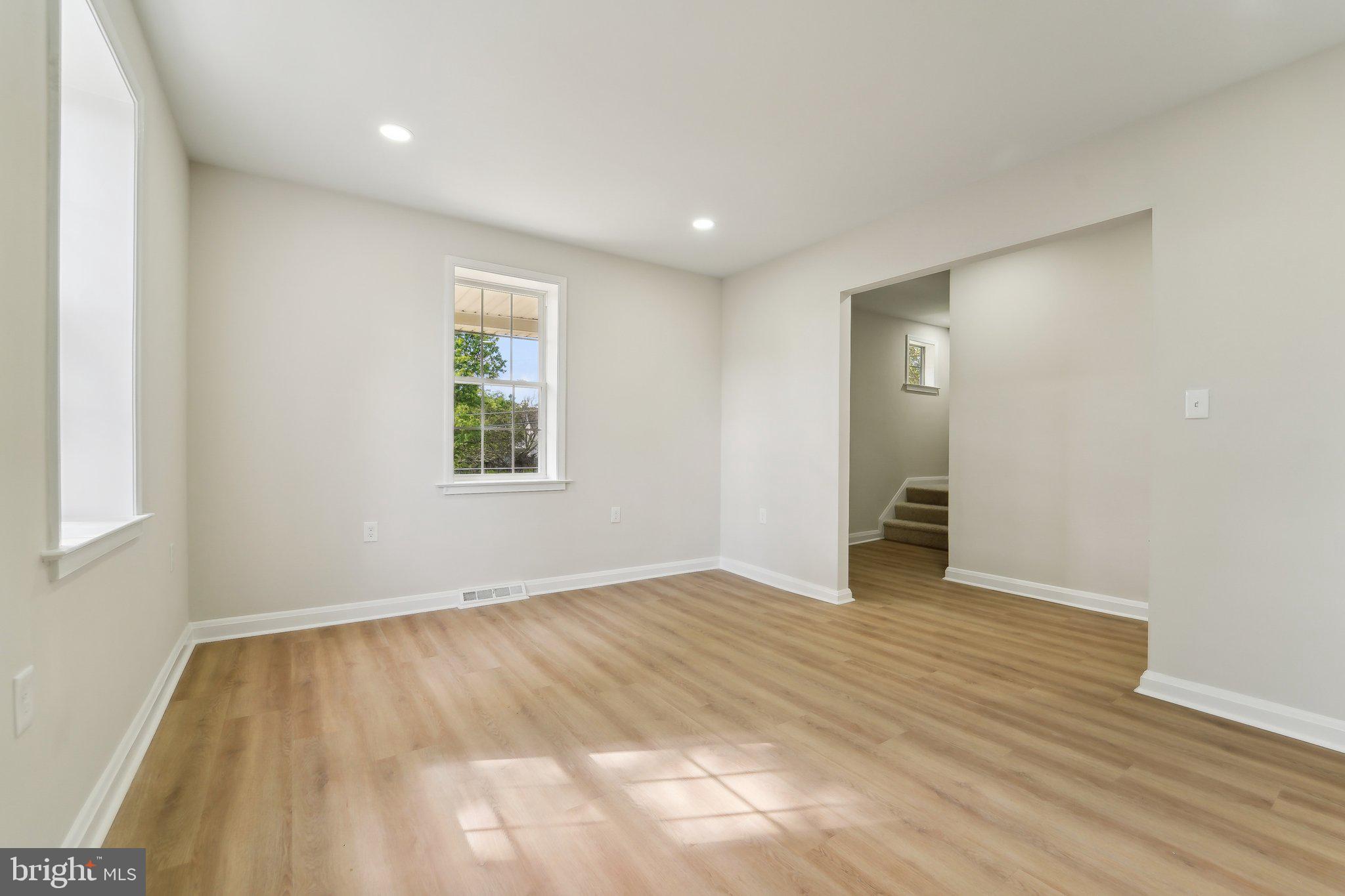 3216 East Joppa Road Baltimore, MD 21234 - Photo 12 of 35 Living Room