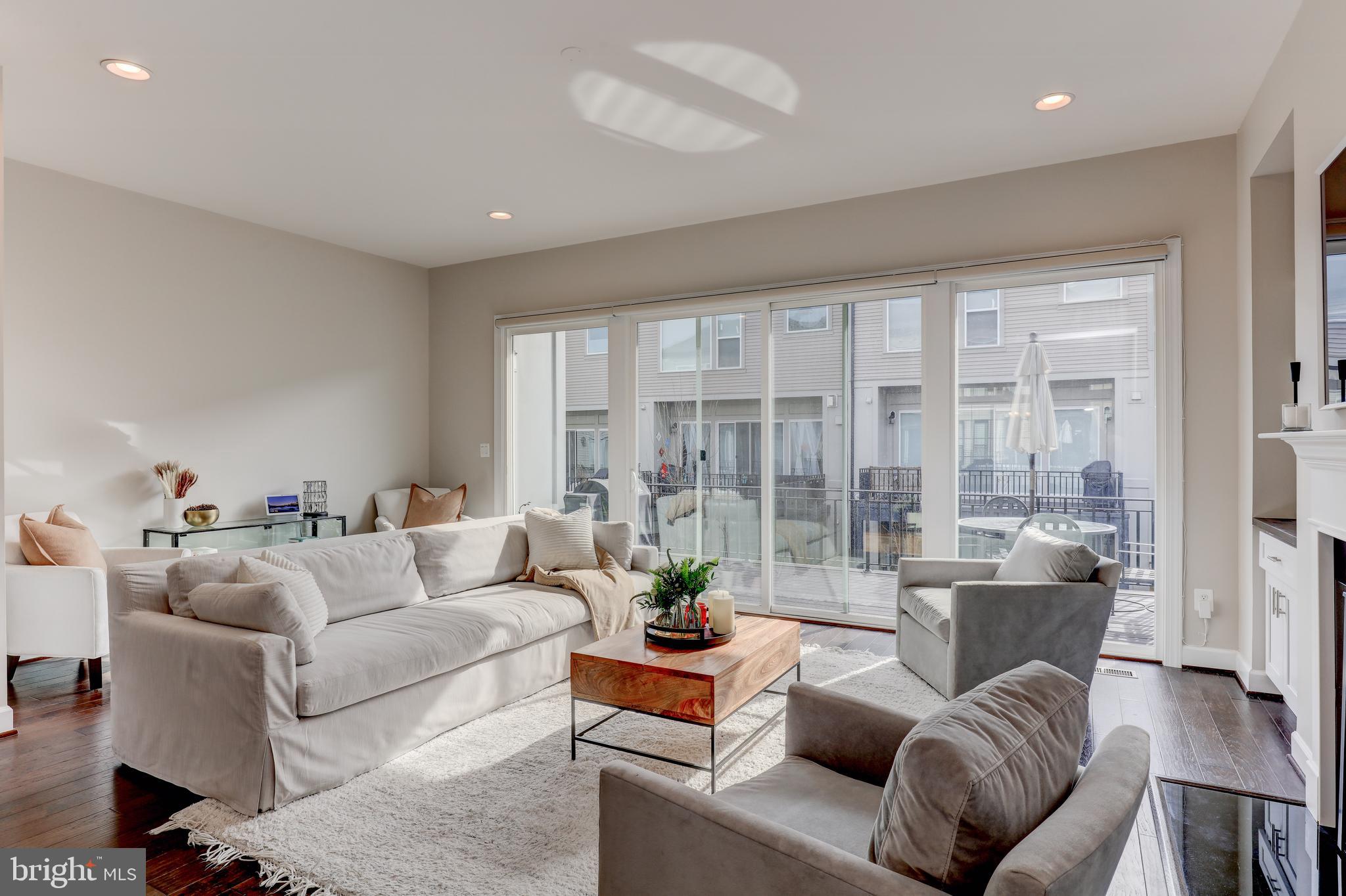 42307 Impervious Terrace Brambleton, VA 20148 - Photo 7 of 54 lots of natural light