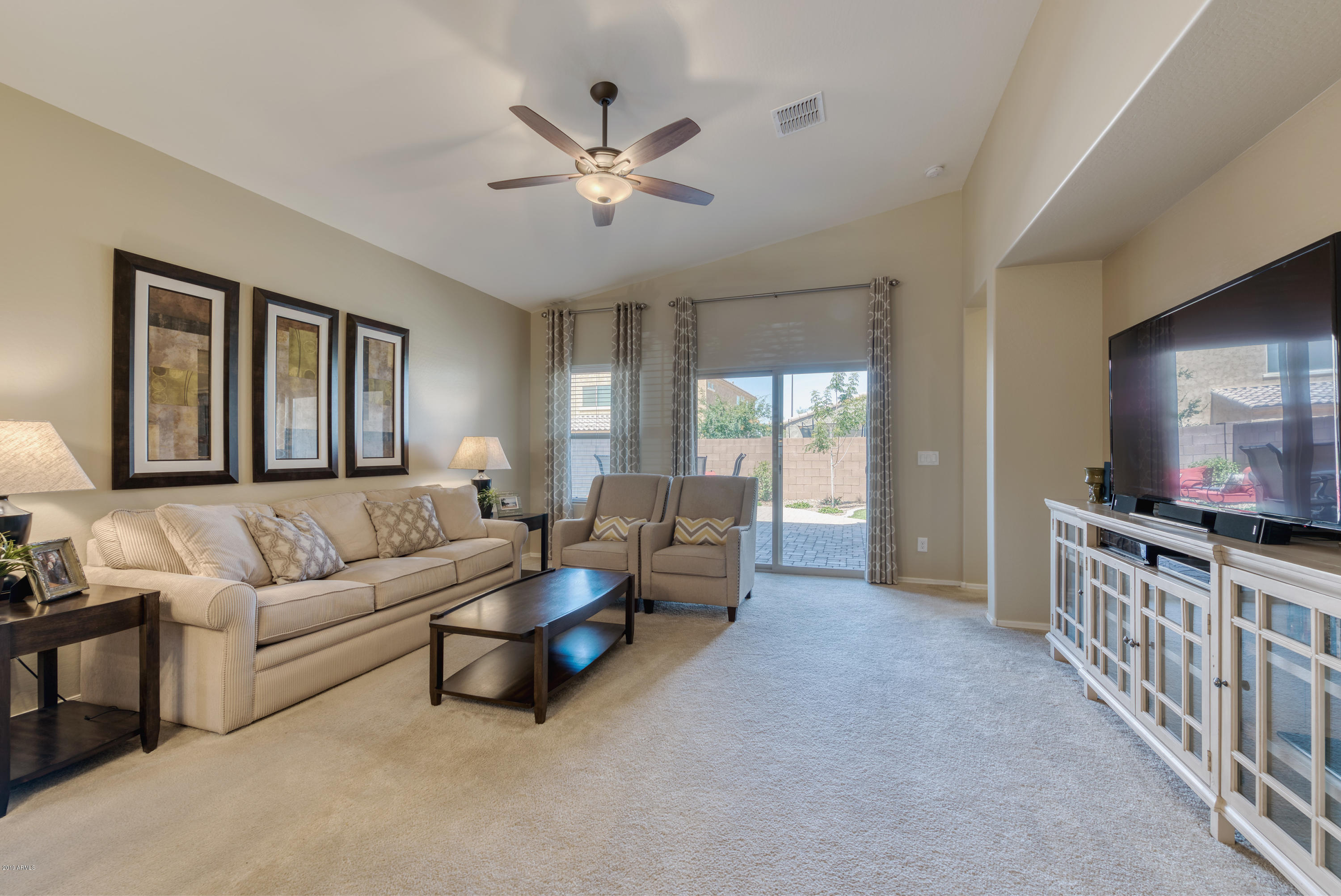 2666 East Gillcrest Road Gilbert, AZ 85298 - Photo 5 of 29 006_Living Room