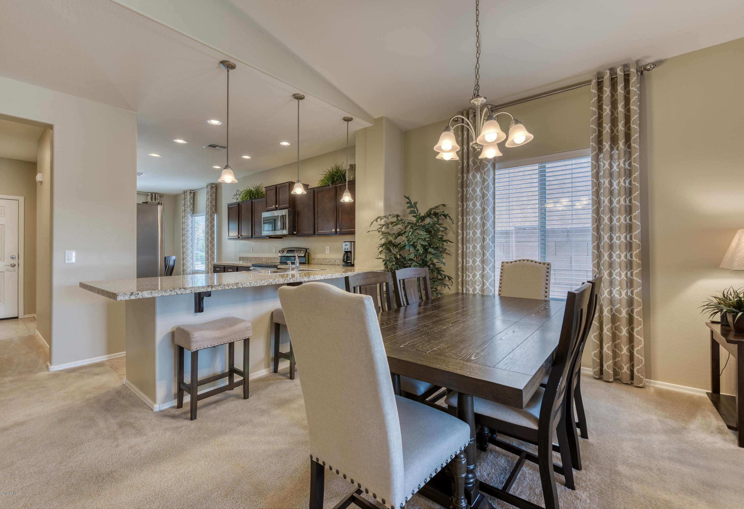 2666 East Gillcrest Road Gilbert, AZ 85298 - Photo 8 of 29 009_Dining ~ Breakfast Bar