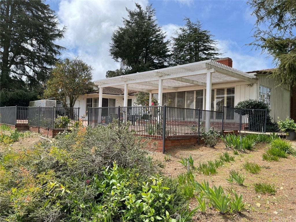 2 Flying Mane Road Rolling Hills, CA 90274 - Photo 23 of 28