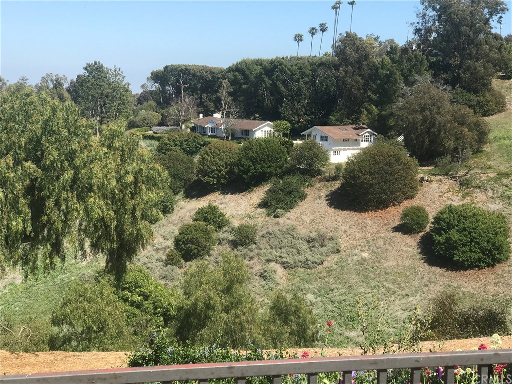 2 Flying Mane Road Rolling Hills, CA 90274 - Photo 27 of 28