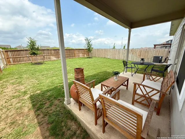 $2,100 | 7307 Harvest Bay, San Antonio, TX 78253