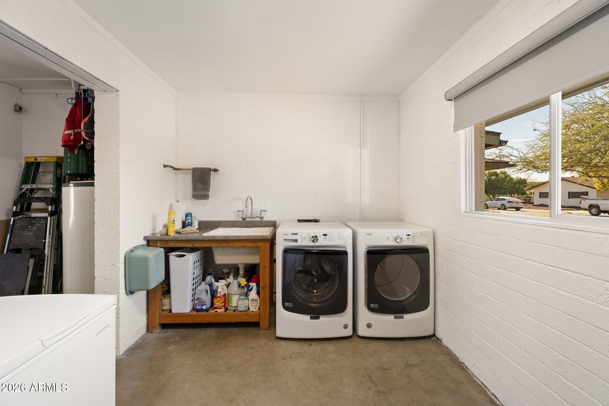 4901 North 82nd Street Scottsdale, AZ 85251 - Photo 40 of 48 Laundry