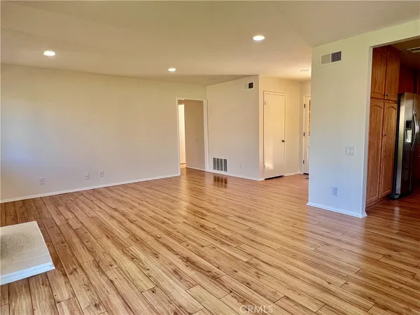 $3,900 | 32045 Via Canela, San Juan Capistrano, CA 92675