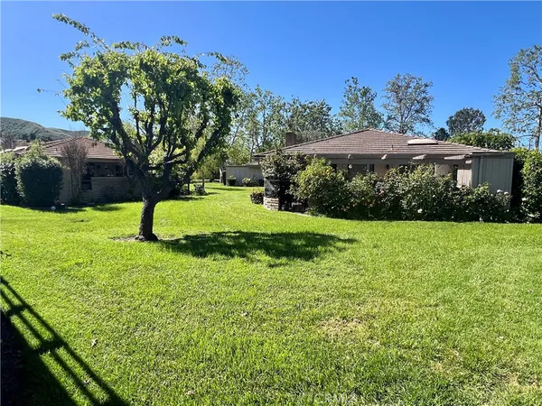$3,900 | 32045 Via Canela, San Juan Capistrano, CA 92675