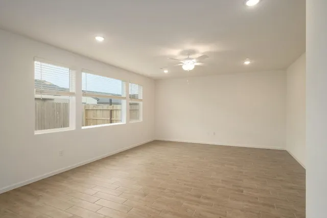 $585,000 | 1923 North Apricot Avenue, Fresno, CA 93727