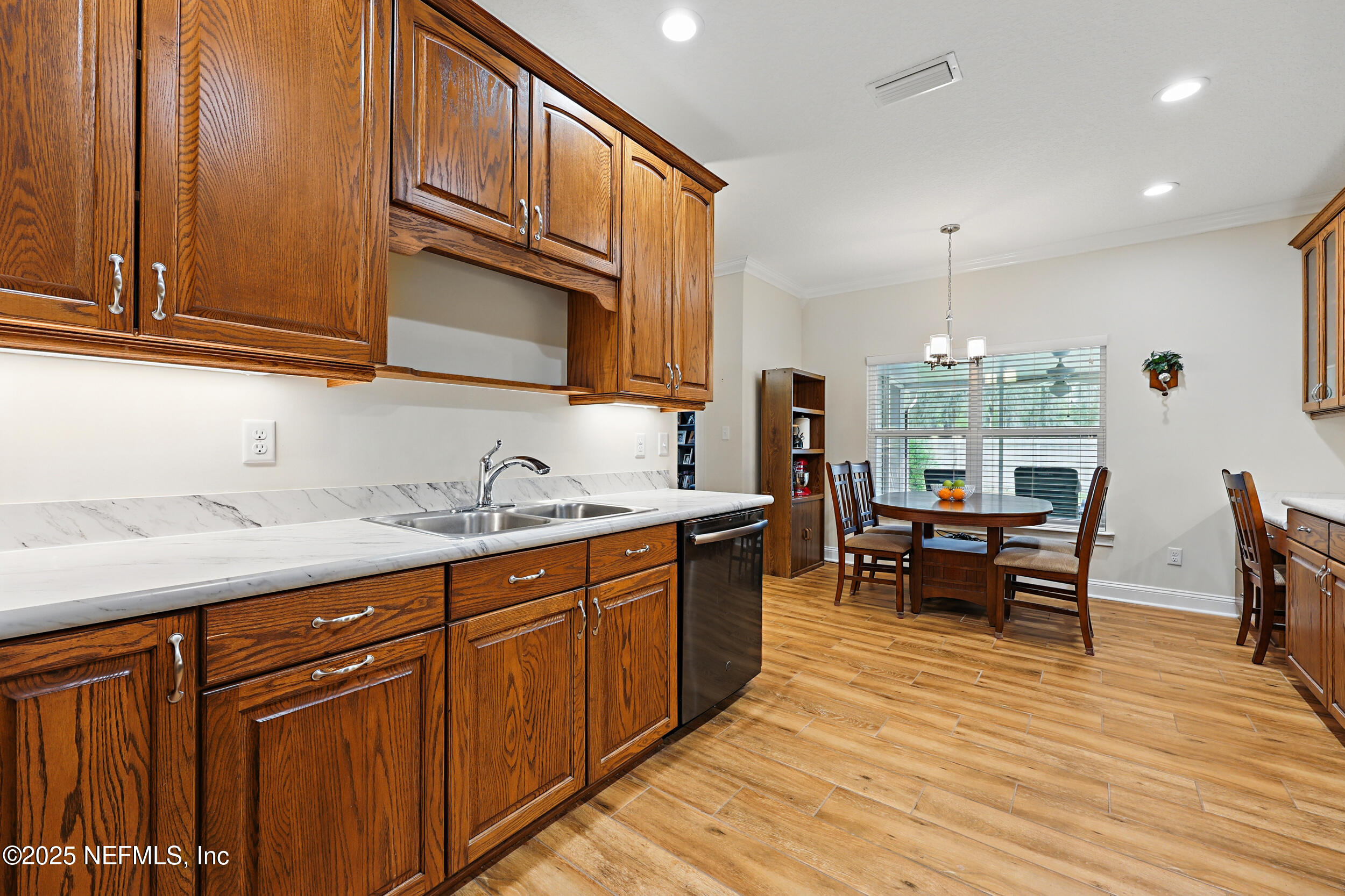 4575 Armadillo Street Middleburg, FL 32068 - Photo 11 of 37 Counter Space