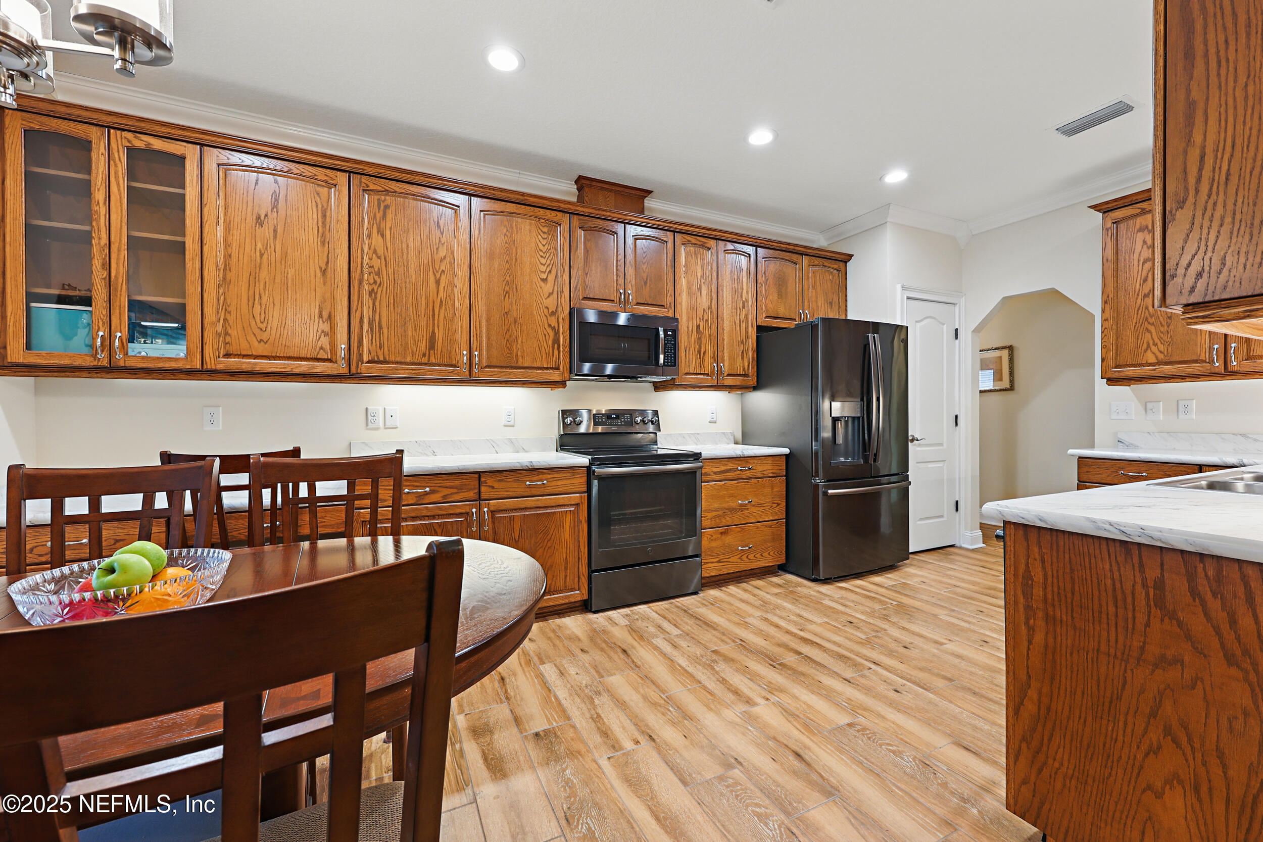 4575 Armadillo Street Middleburg, FL 32068 - Photo 9 of 37 Lots of Cabinetry